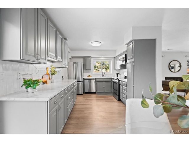 16373 E Rice Pl B, Aurora, CO 80015