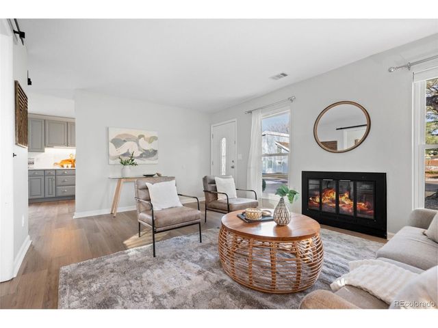 16373 E Rice Pl B, Aurora, CO 80015