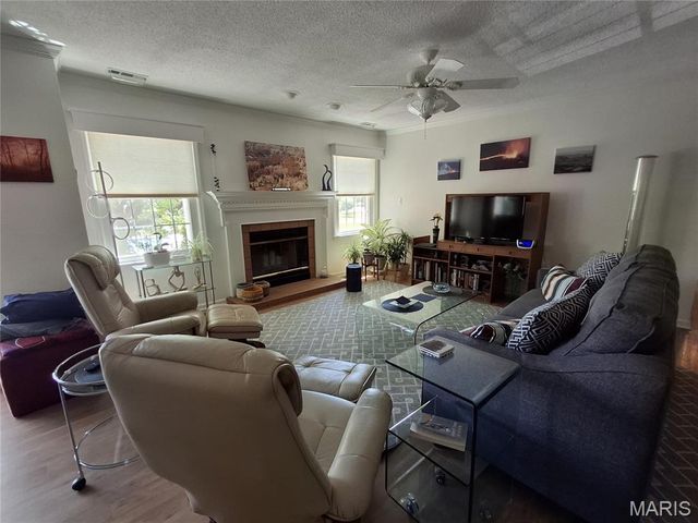 223 Country Club View, Edwardsville, IL 62025