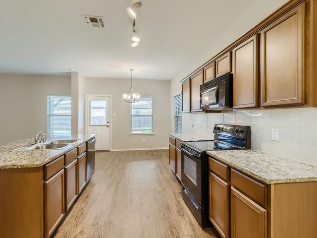 1200 Pampa Grass Drive, Princeton, TX 75407