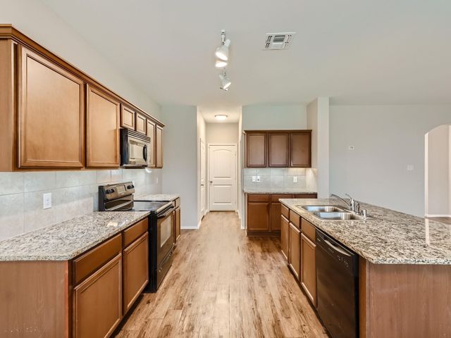1200 Pampa Grass Drive, Princeton, TX 75407