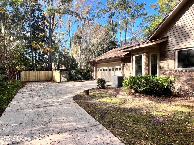 2528 SHALIMAR Lane, Orange Park, FL 32073