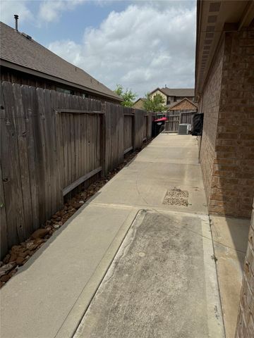 4606 Terrazza Verde Drive, Katy, TX 77493