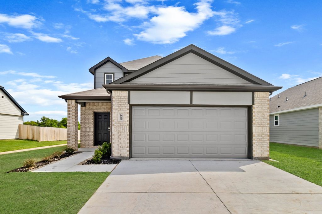 10633 Stag Lane, Fort Worth, TX 76036
