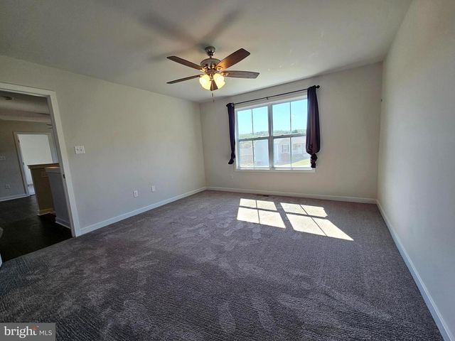 47 BOBBI CT, Berkeley Springs, WV 25411