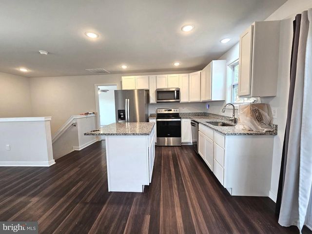 47 BOBBI CT, Berkeley Springs, WV 25411