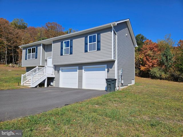 47 BOBBI CT, Berkeley Springs, WV 25411