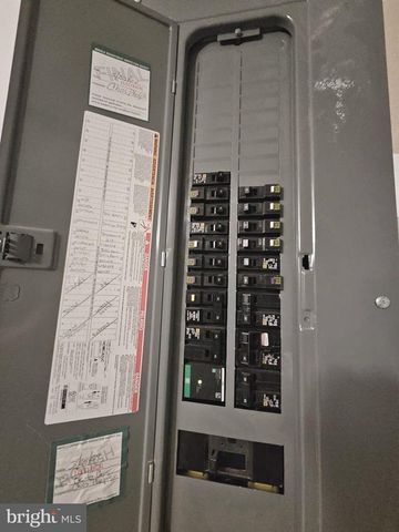 47 BOBBI CT, Berkeley Springs, WV 25411