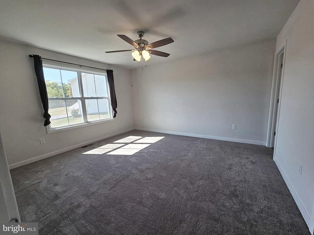 47 BOBBI CT, Berkeley Springs, WV 25411