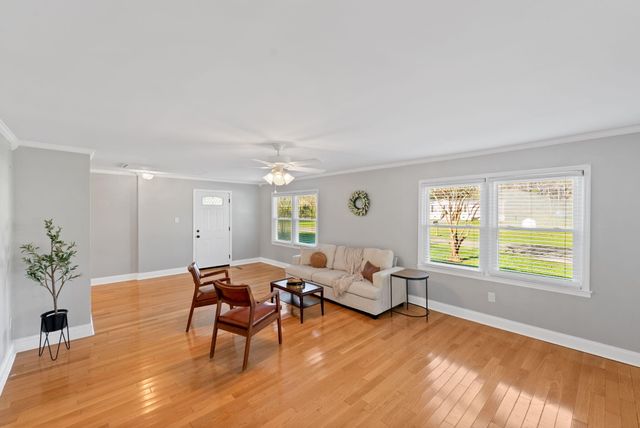 122 George Lane, Bonneau, SC 29431