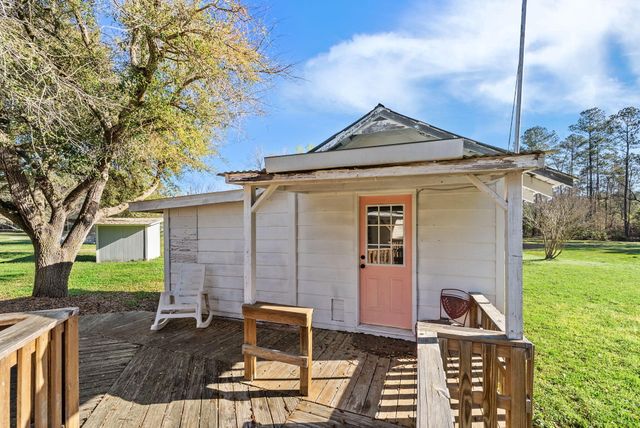 122 George Lane, Bonneau, SC 29431