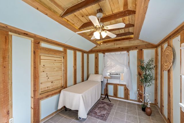 122 George Lane, Bonneau, SC 29431