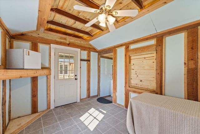 122 George Lane, Bonneau, SC 29431