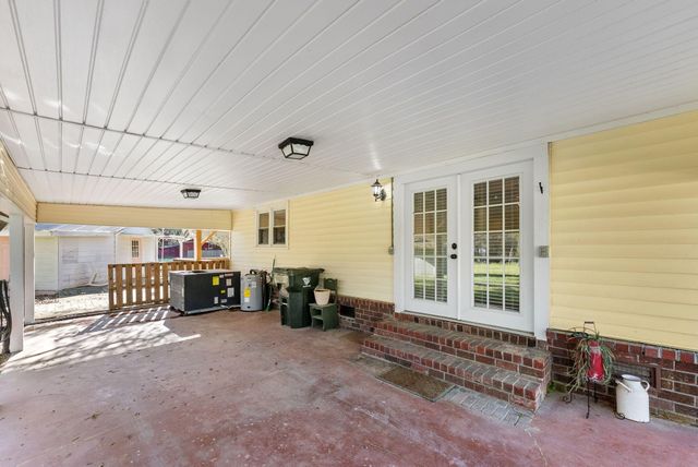 122 George Lane, Bonneau, SC 29431