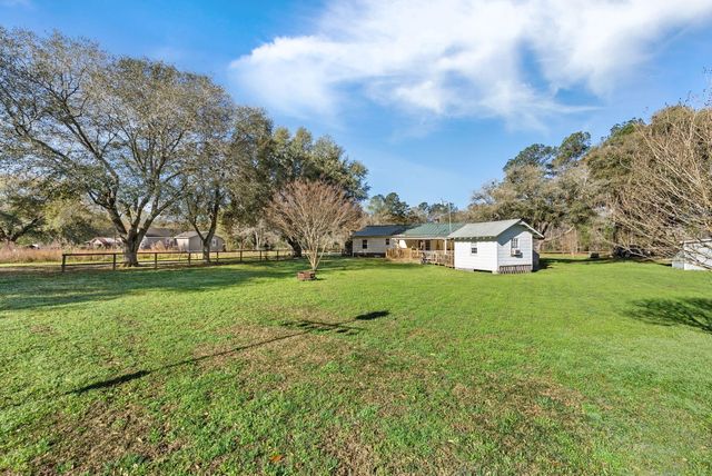 122 George Lane, Bonneau, SC 29431