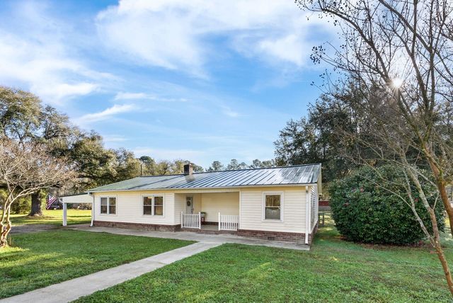 122 George Lane, Bonneau, SC 29431