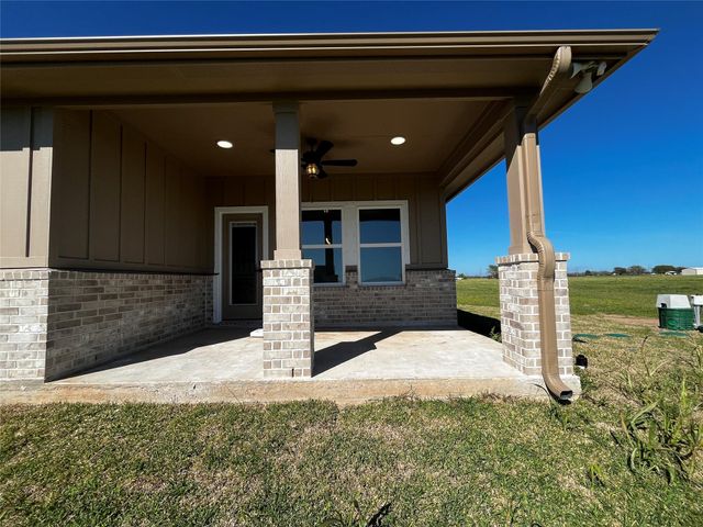 471 Buffalo Trail Trail, Angleton, TX 77515