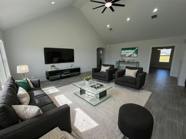 471 Buffalo Trail Trail, Angleton, TX 77515