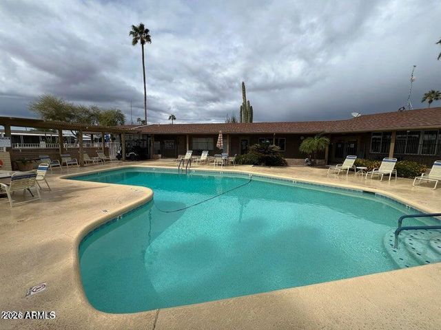 10701 N 99TH Avenue 51, Peoria, AZ 85345