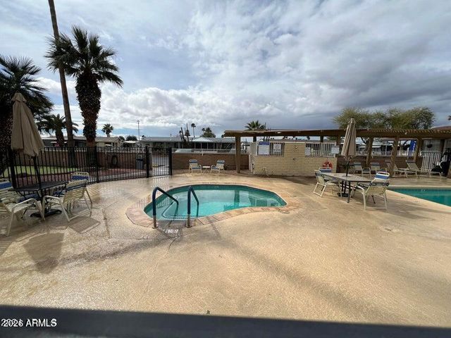 10701 N 99TH Avenue 51, Peoria, AZ 85345