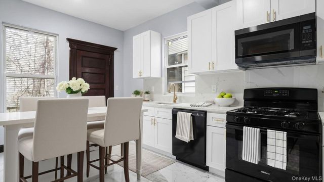 414 E 182nd Street, Bronx, NY 10457