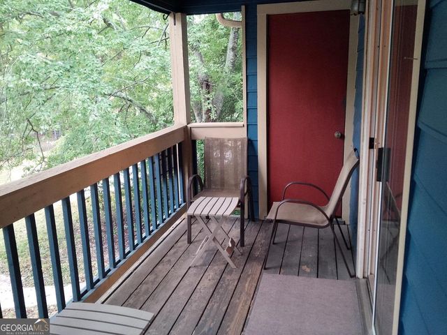 5516 Mountain Springs Circle, Stone Mountain, GA 30088