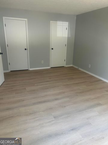 5516 Mountain Springs Circle, Stone Mountain, GA 30088