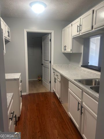 5516 Mountain Springs Circle, Stone Mountain, GA 30088