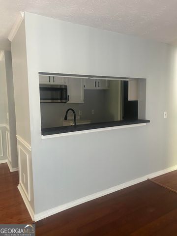 5516 Mountain Springs Circle, Stone Mountain, GA 30088