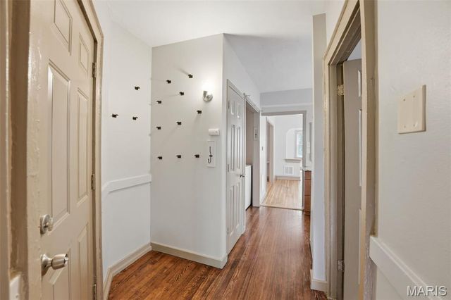 4555 Shenandoah Avenue, St Louis, MO 63110