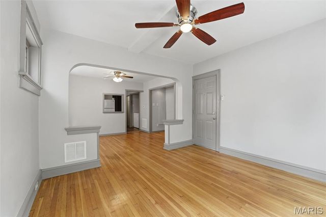 4555 Shenandoah Avenue, St Louis, MO 63110