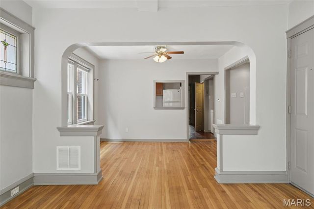 4555 Shenandoah Avenue, St Louis, MO 63110