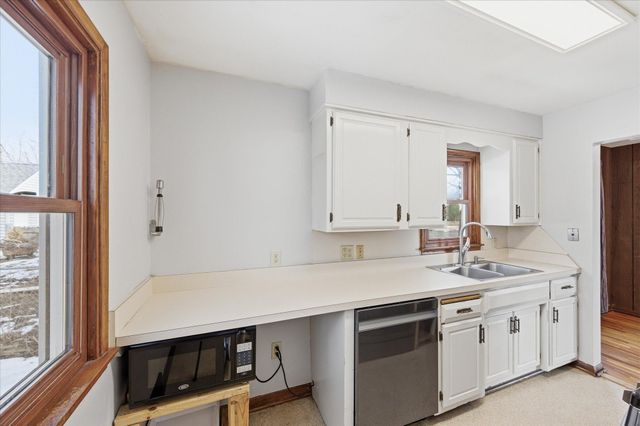 1195 Colette Place, Saint Paul, MN 55116