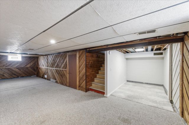 1195 Colette Place, Saint Paul, MN 55116