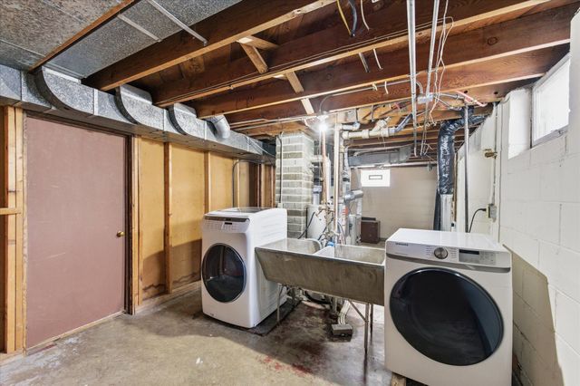 1195 Colette Place, Saint Paul, MN 55116