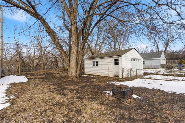 1195 Colette Place, Saint Paul, MN 55116