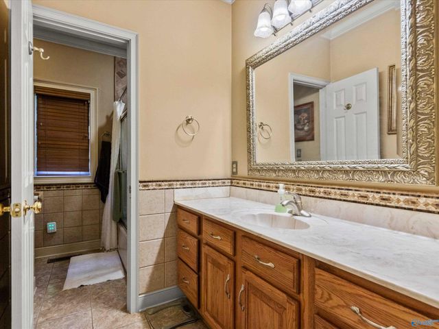 11780 Little Coffman Road, Lester, AL 35647