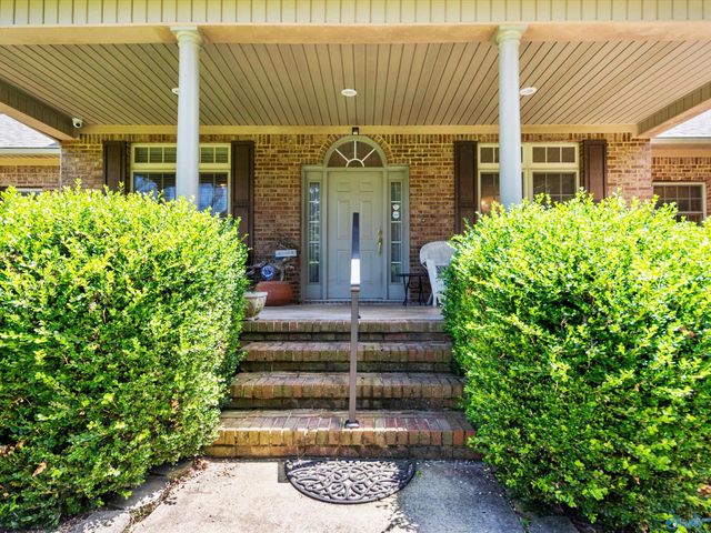 11780 Little Coffman Road, Lester, AL 35647