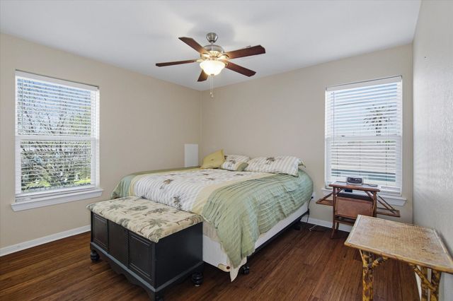 1618 Bayou Shore Drive, Galveston, TX 77551