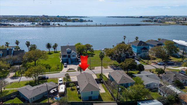 1618 Bayou Shore Drive, Galveston, TX 77551