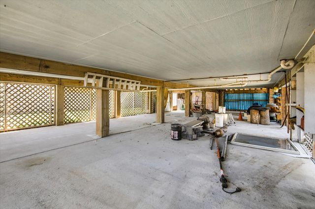 1618 Bayou Shore Drive, Galveston, TX 77551