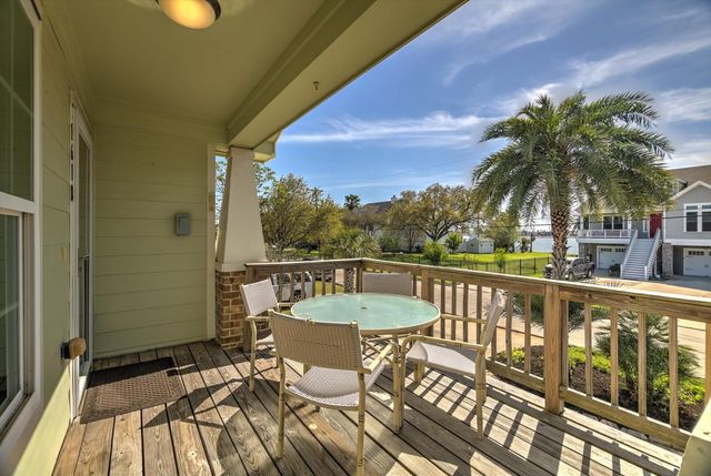 1618 Bayou Shore Drive, Galveston, TX 77551