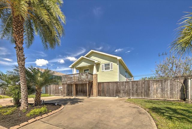 1618 Bayou Shore Drive, Galveston, TX 77551