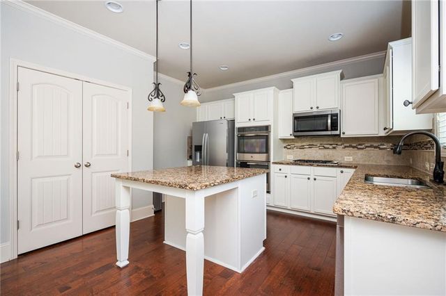 334 Liberty Drive, Acworth, GA 30102