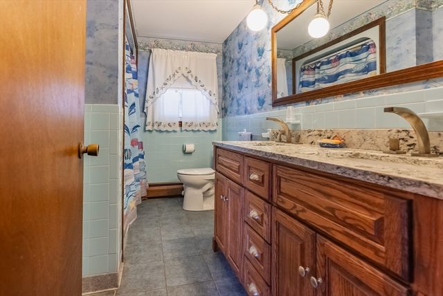 475 Ludlow Street, Fall River, MA 02721