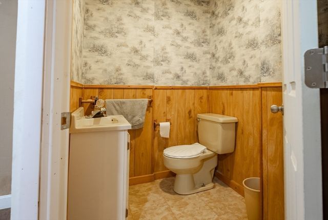 475 Ludlow Street, Fall River, MA 02721