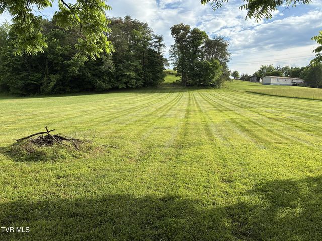940 Middle Creek Road, Afton, TN 37616