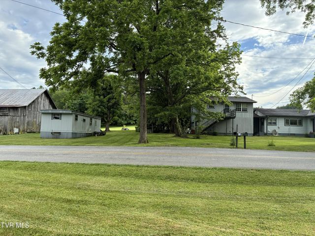 940 Middle Creek Road, Afton, TN 37616