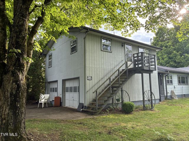 940 Middle Creek Road, Afton, TN 37616