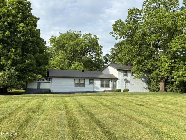 940 Middle Creek Road, Afton, TN 37616